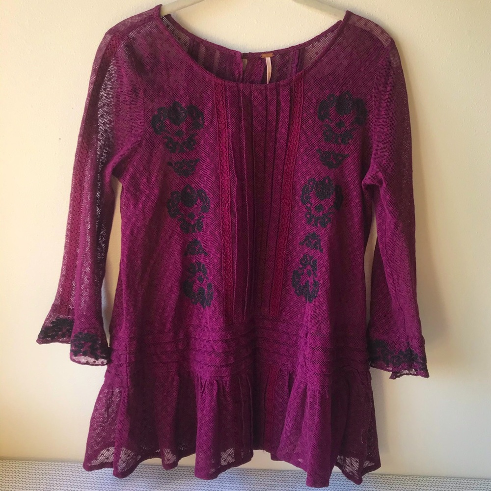 Free People Lace Embroidered Peplum Blouse 🌺